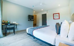 Townhouse 211 Laguna Ecr Near Juhu Beach
